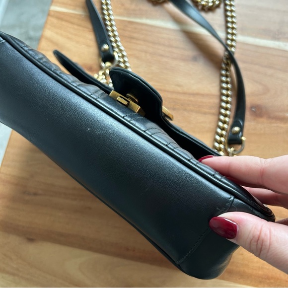 Authentic Gucci GG Marmont Small Shoulder Bag Black - Picture 4 of 16